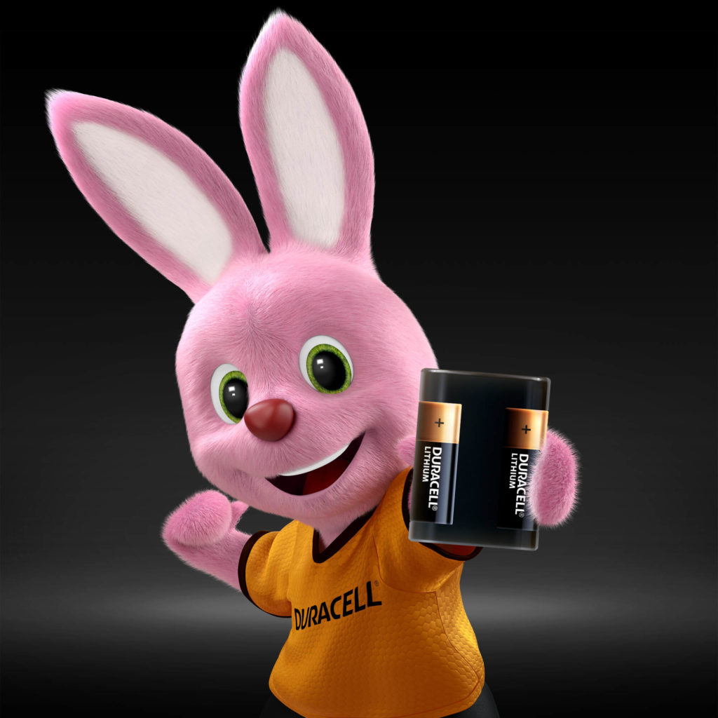 Bunny presenta la batteria fotografica Duracell Specialized Lithium 245 da 6V